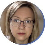 Lauri Cole Headshot